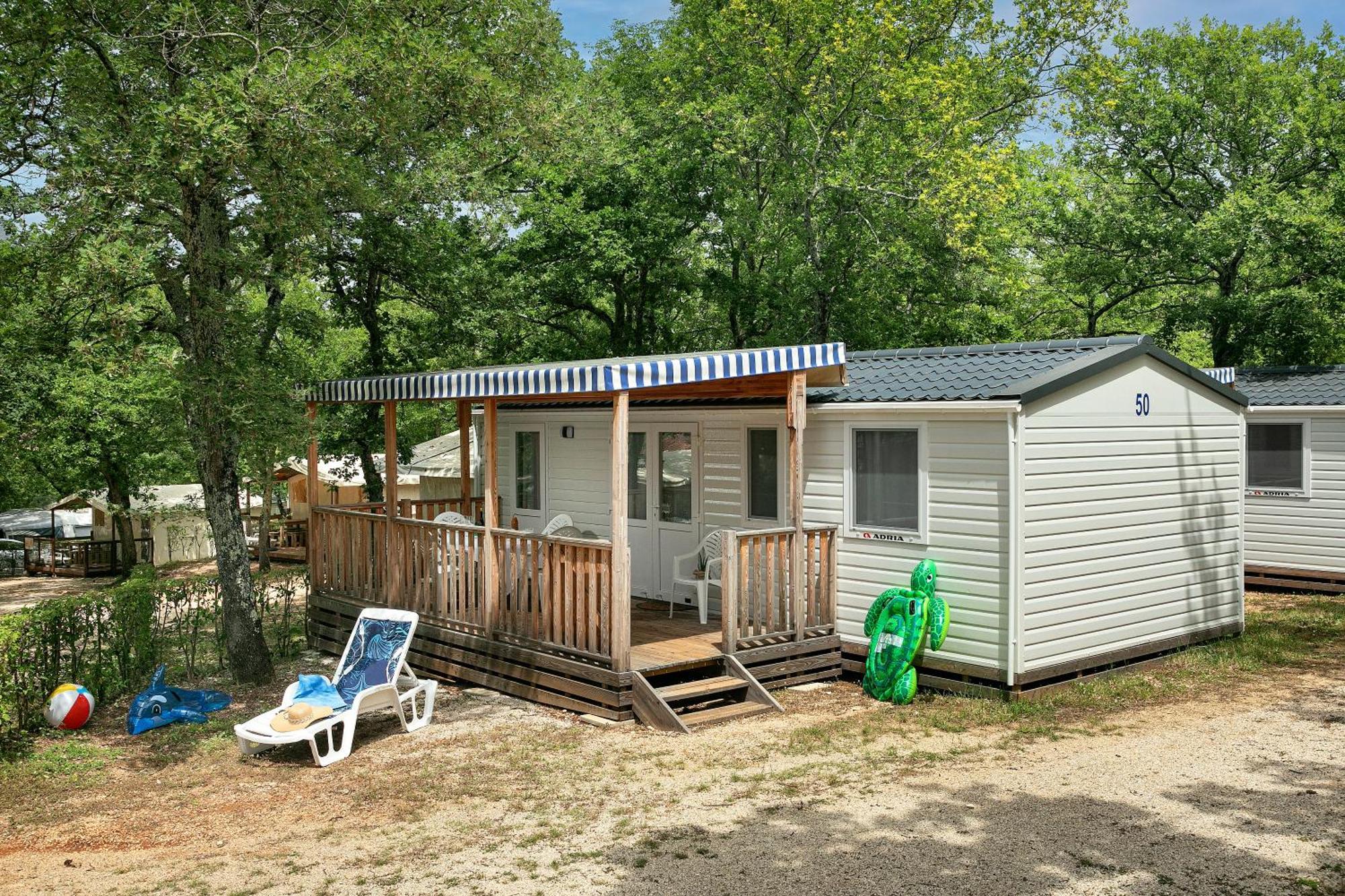 Albatross Mobile Homes On Valamar Camping Lanterna Porec Exterior photo